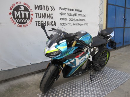 Motorka CFMOTO 300SR  záruka 5.let