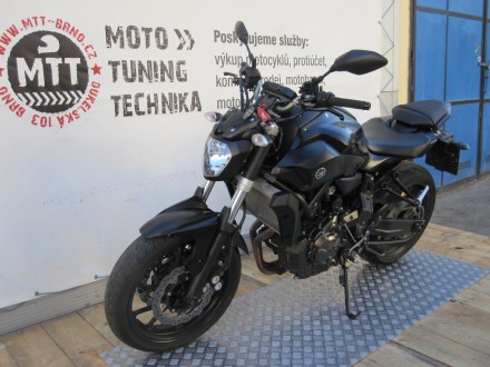 Motorka Yamaha MT07