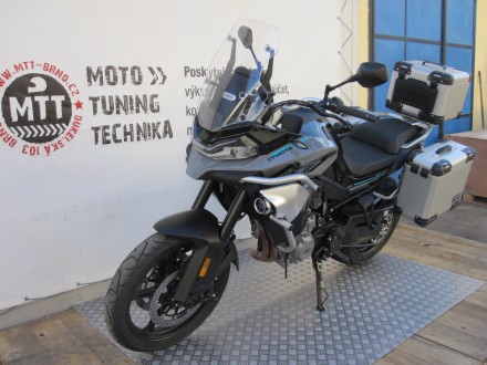 Motorka CFMOTO 800MT Sport