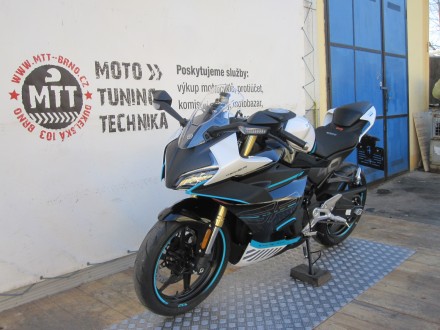 Motorka CFMOTO 450SR