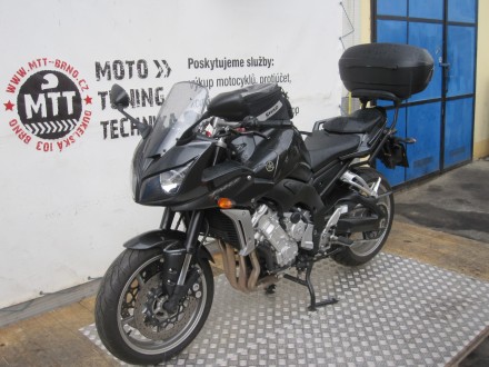 Motorka Yamaha FZ1-S Fazer ABS