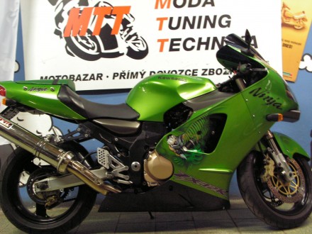 Motorka Kawasaki ZX 12R