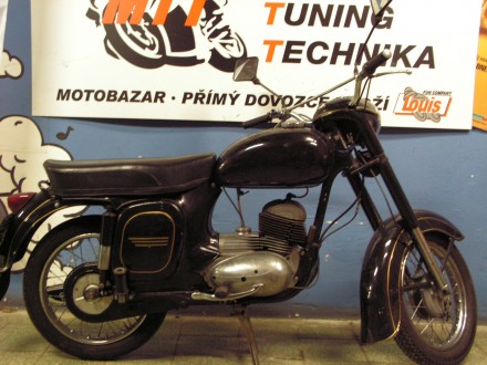 Motorka ČZ 125/453