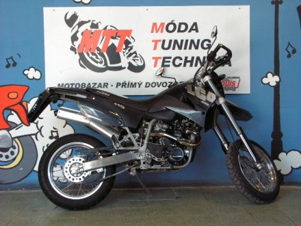 Motorka KTM LC 4 640 supermoto