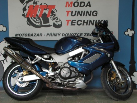 Motorka Honda VTR 1000F Firestrom
