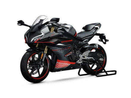 Motorka CFMOTO 450SR