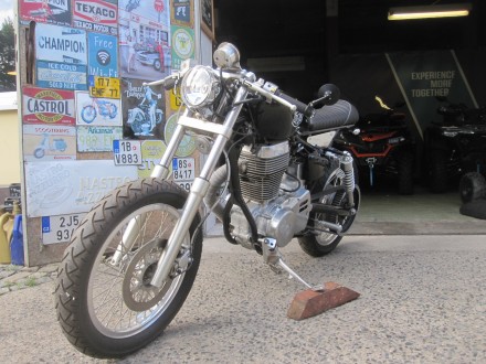 Motorka Suzuki LS 650 Savage