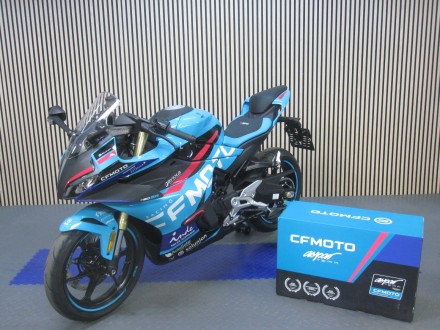 Motorka CFMOTO 450 SR Champion Edition