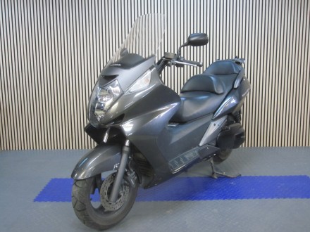 Motorka Honda FJS Silver Wing 400