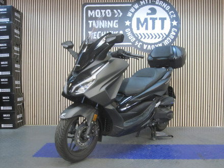 Motorka Honda Forza 350A