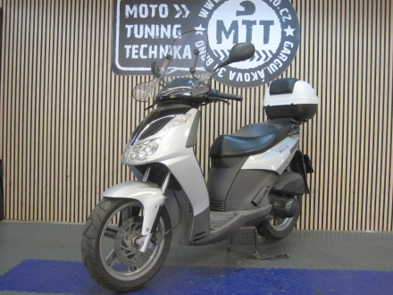 Motorka Aprilia SportCity 125