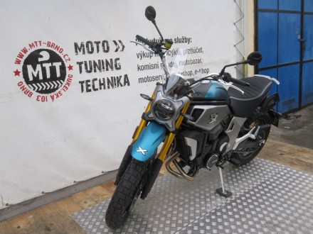 Motorka CFMOTO 700CL-X Adventure