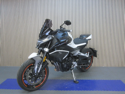 Motorka CFMOTO 800NK Advanced
